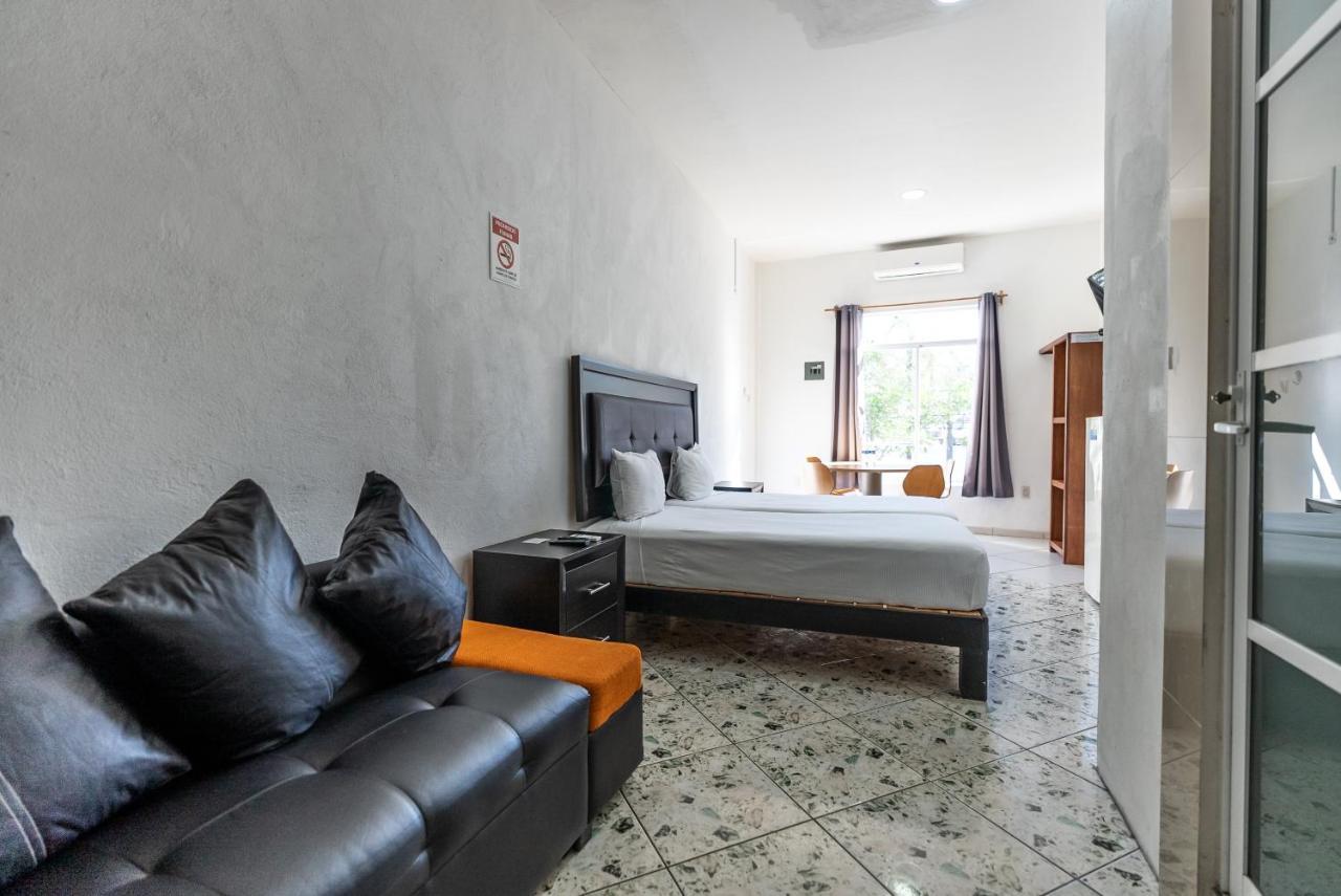Loft Hotel Malecon Vallarta Пуэрто-Вальярта Экстерьер фото
