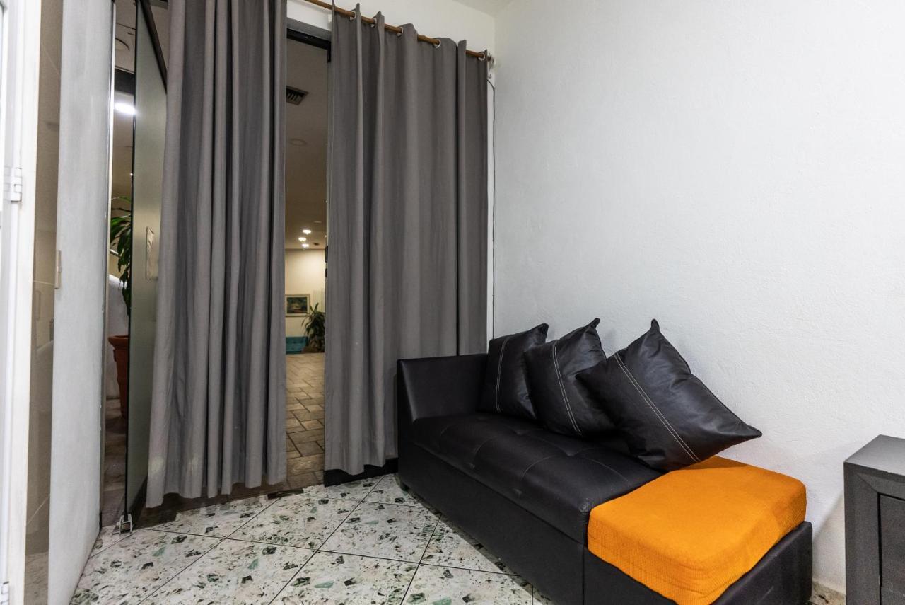 Loft Hotel Malecon Vallarta Пуэрто-Вальярта Экстерьер фото