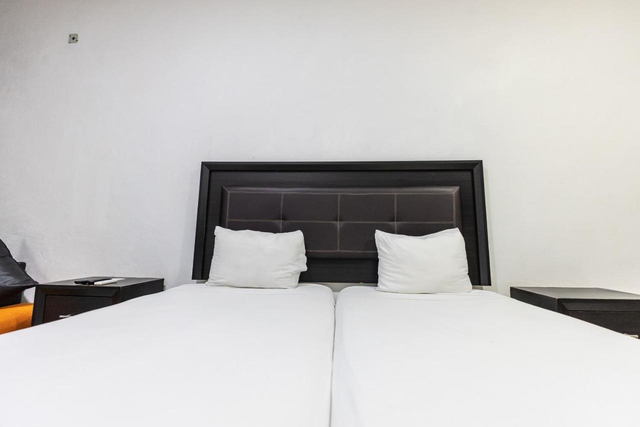 Loft Hotel Malecon Vallarta Пуэрто-Вальярта Экстерьер фото