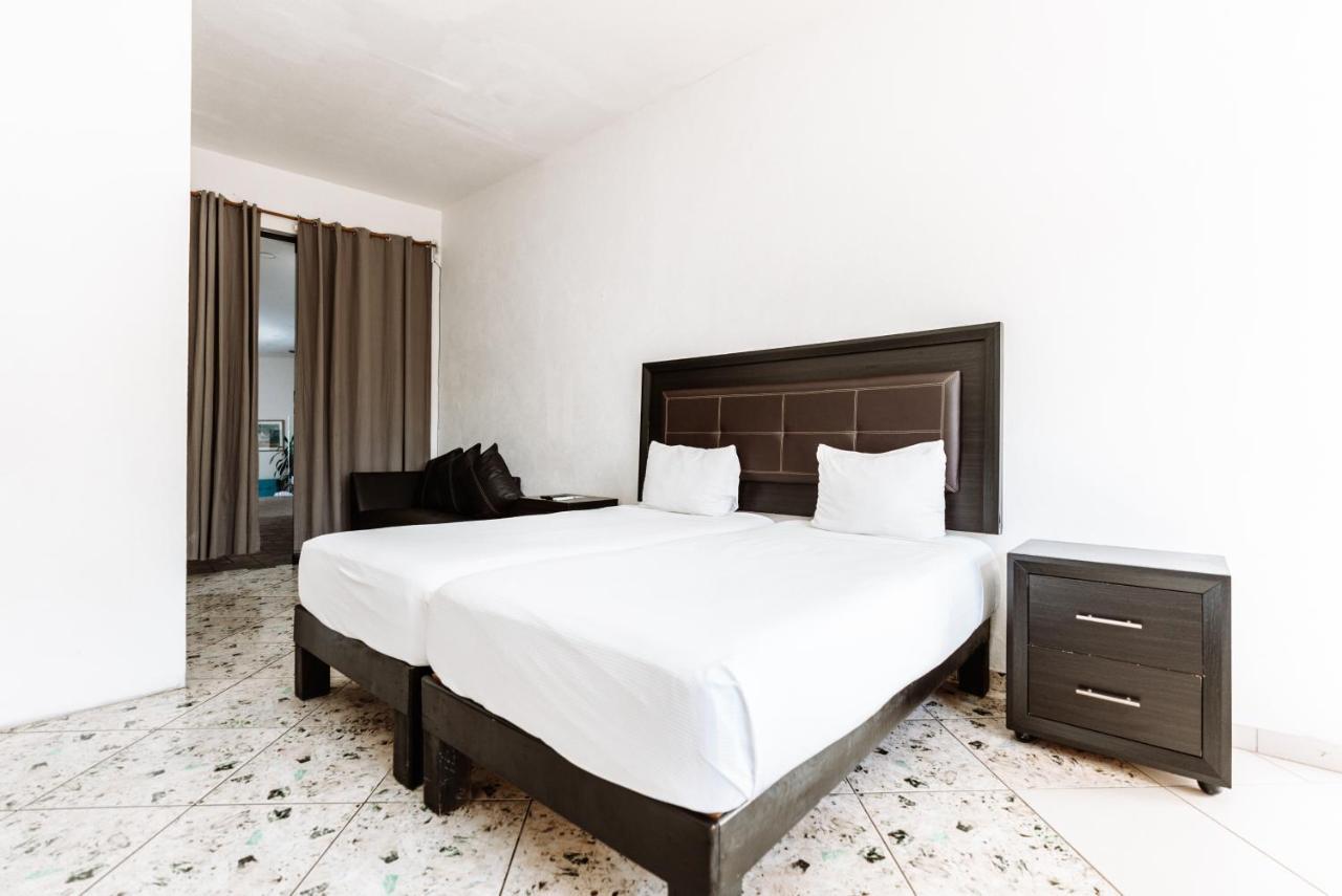 Loft Hotel Malecon Vallarta Пуэрто-Вальярта Экстерьер фото