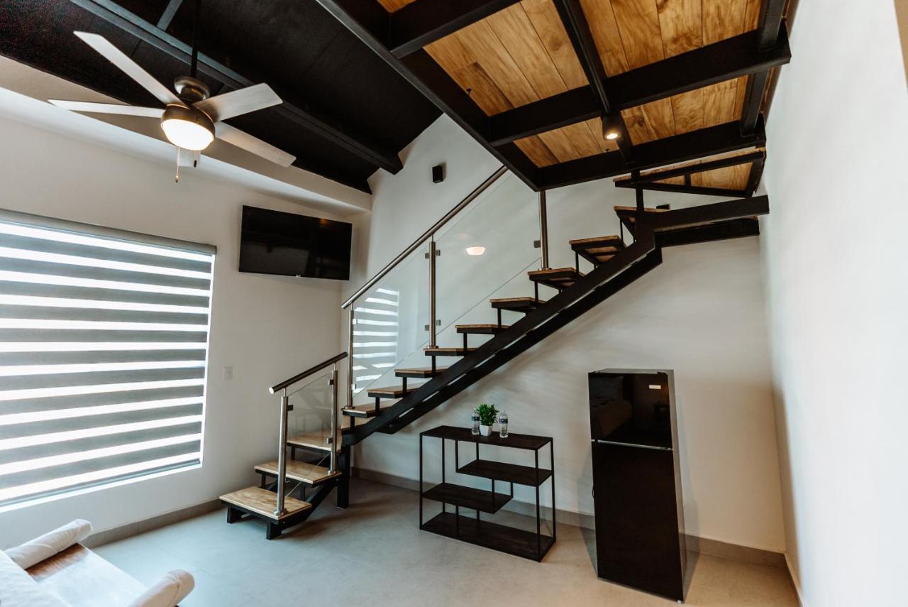 Loft Hotel Malecon Vallarta Пуэрто-Вальярта Экстерьер фото