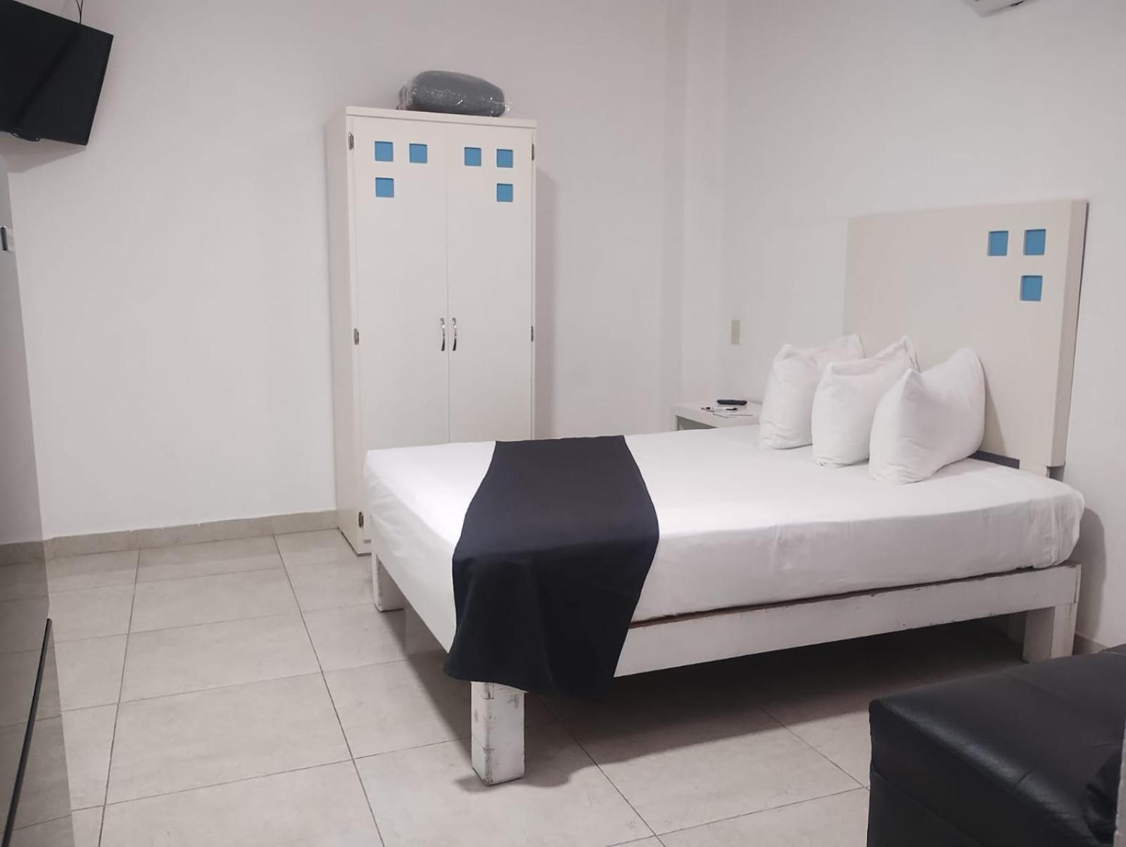 Loft Hotel Malecon Vallarta Пуэрто-Вальярта Экстерьер фото