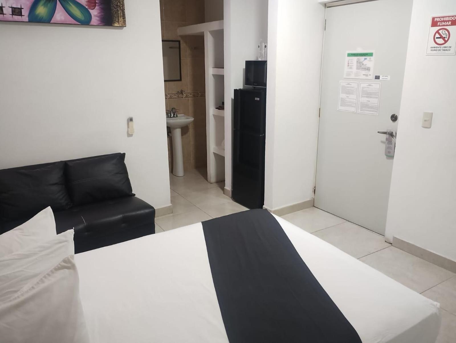 Loft Hotel Malecon Vallarta Пуэрто-Вальярта Экстерьер фото