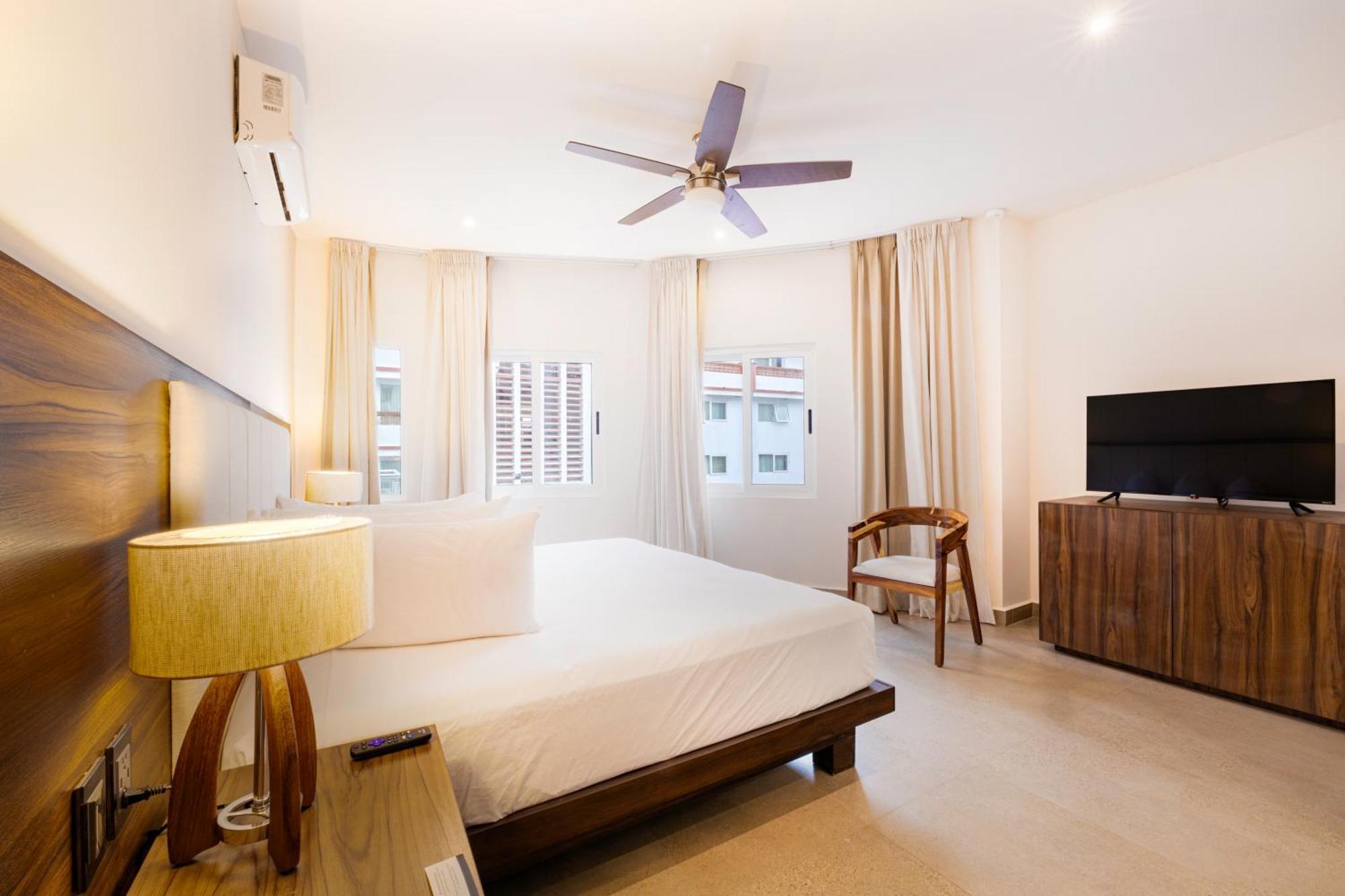 Loft Hotel Malecon Vallarta Пуэрто-Вальярта Экстерьер фото
