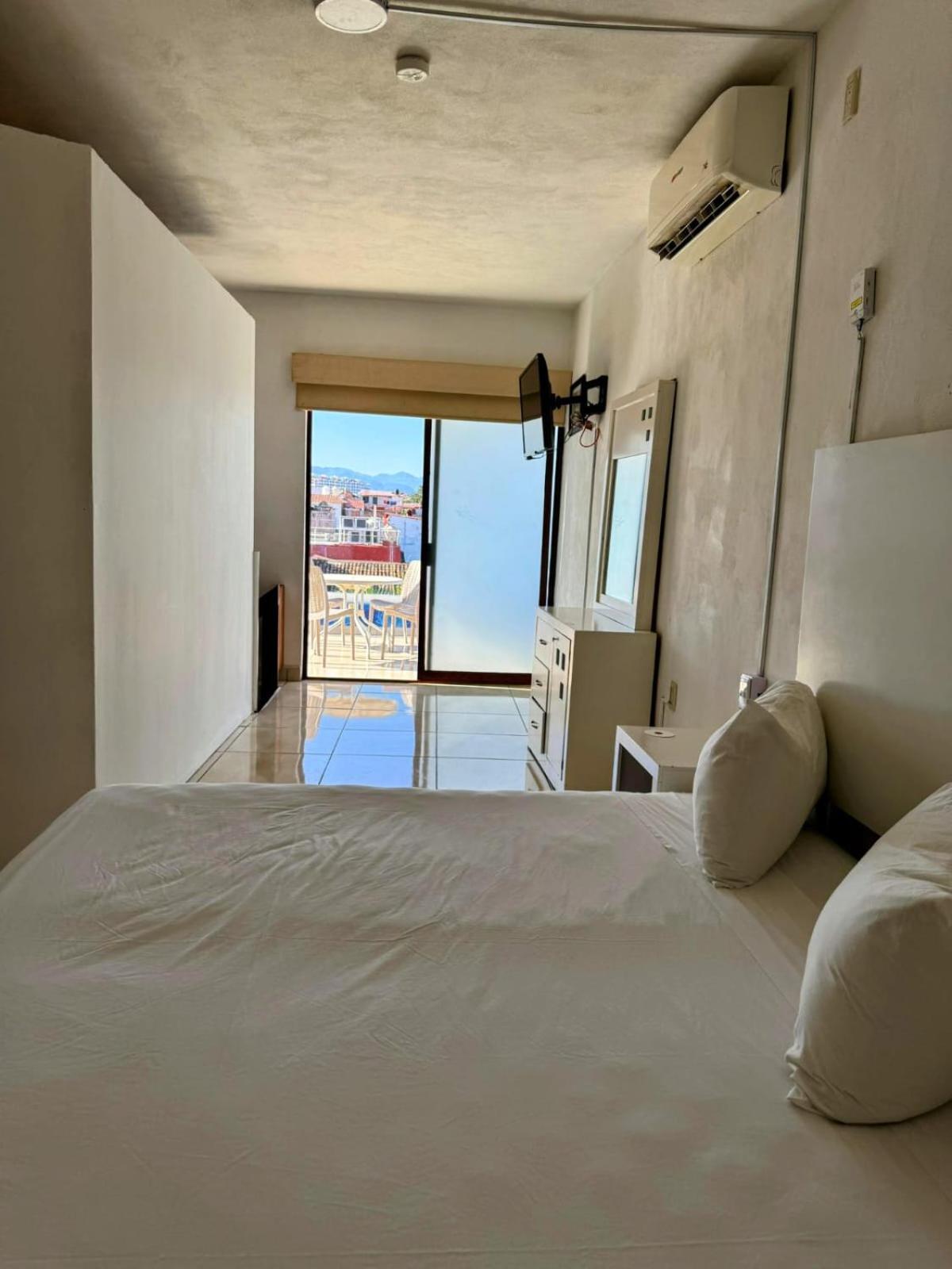 Loft Hotel Malecon Vallarta Пуэрто-Вальярта Экстерьер фото